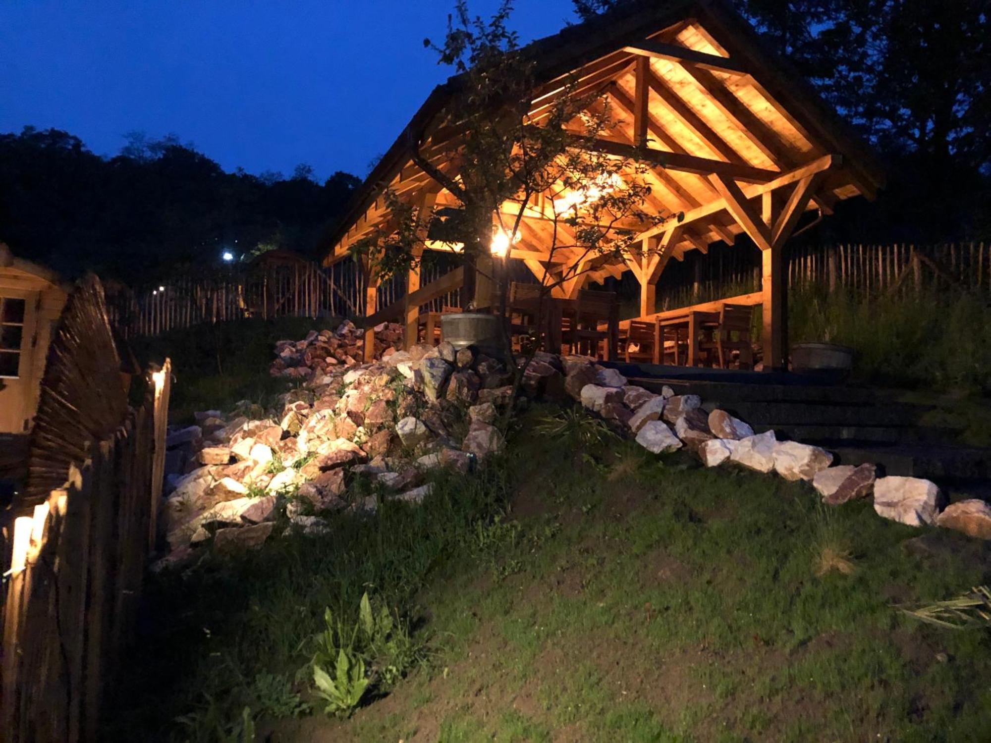 Complex Butoaiele Transilvaniei - Cazare & Spa - Natura - Relaxare Mediaş Exteriör bild