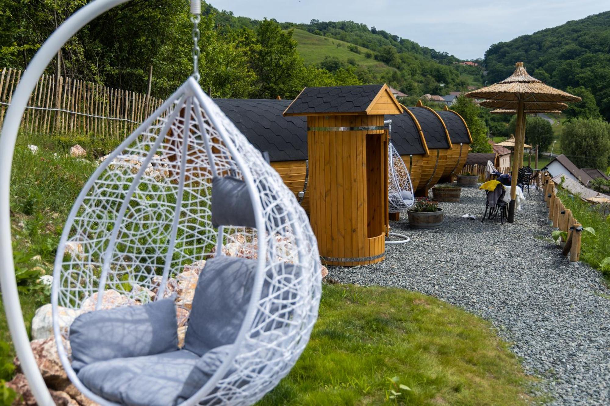 Complex Butoaiele Transilvaniei - Cazare & Spa - Natura - Relaxare Mediaş Exteriör bild